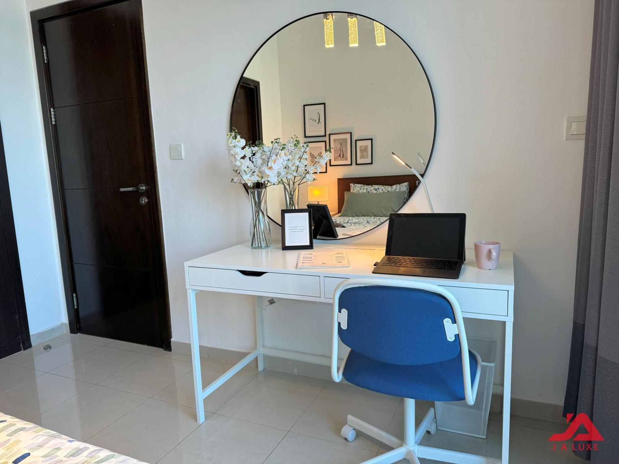 Lovely Marina View 1br In Bay Central Tower Appartement