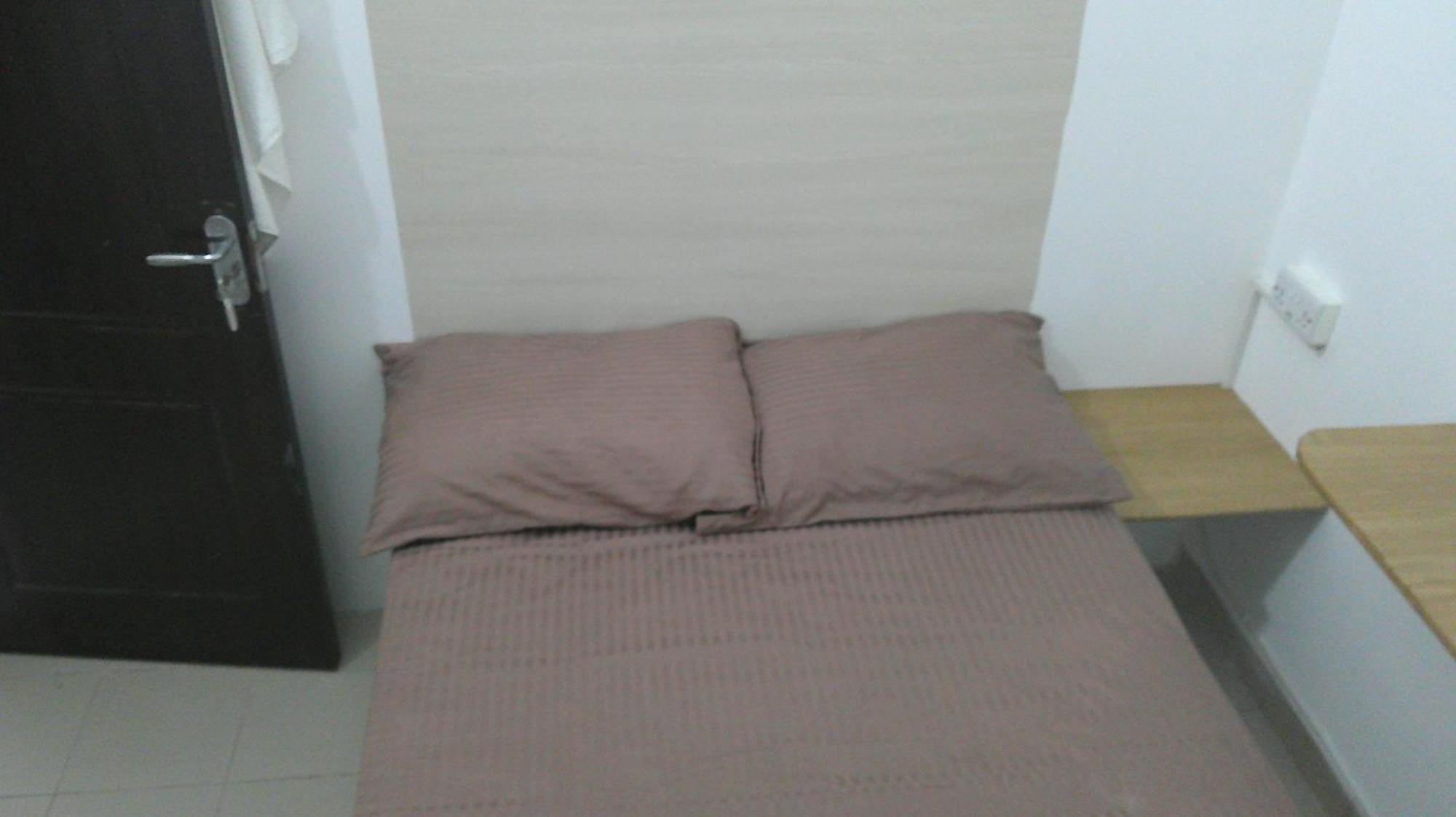Inn Ruby Star Budget With Shared Washroom Access 321 *