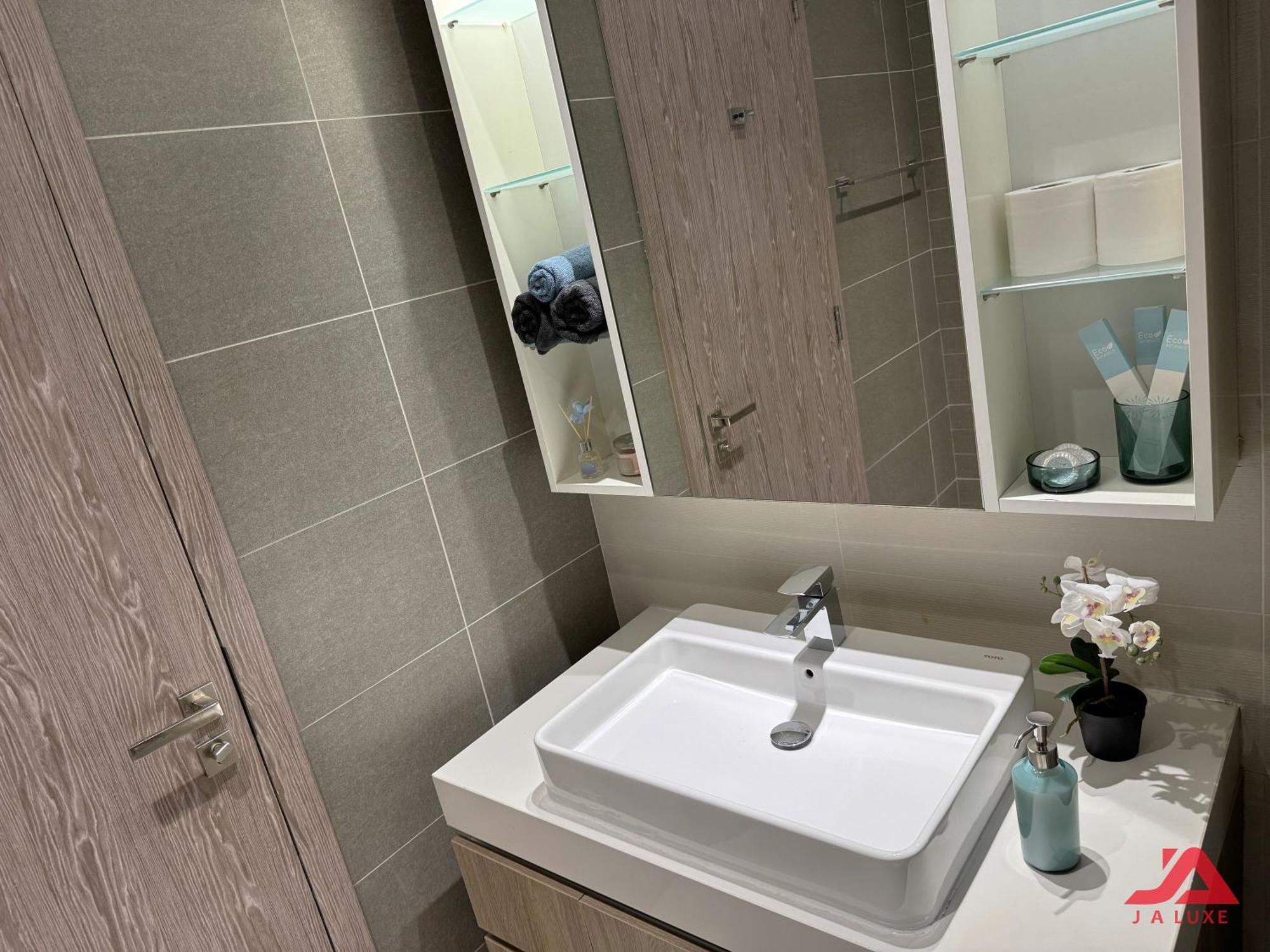 Cozy Sea View Apt In Liv Tower, Marina Cozy Marina & Sea View Apt In Bay Central Tower With Modern Gym & Pool, Steps To Jbr Beach & Metro Apartamento