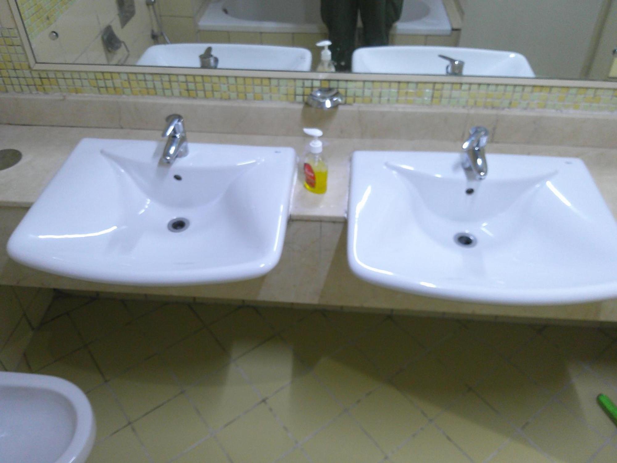 Ruby Star Budget With Shared Washroom Access 321 Inn