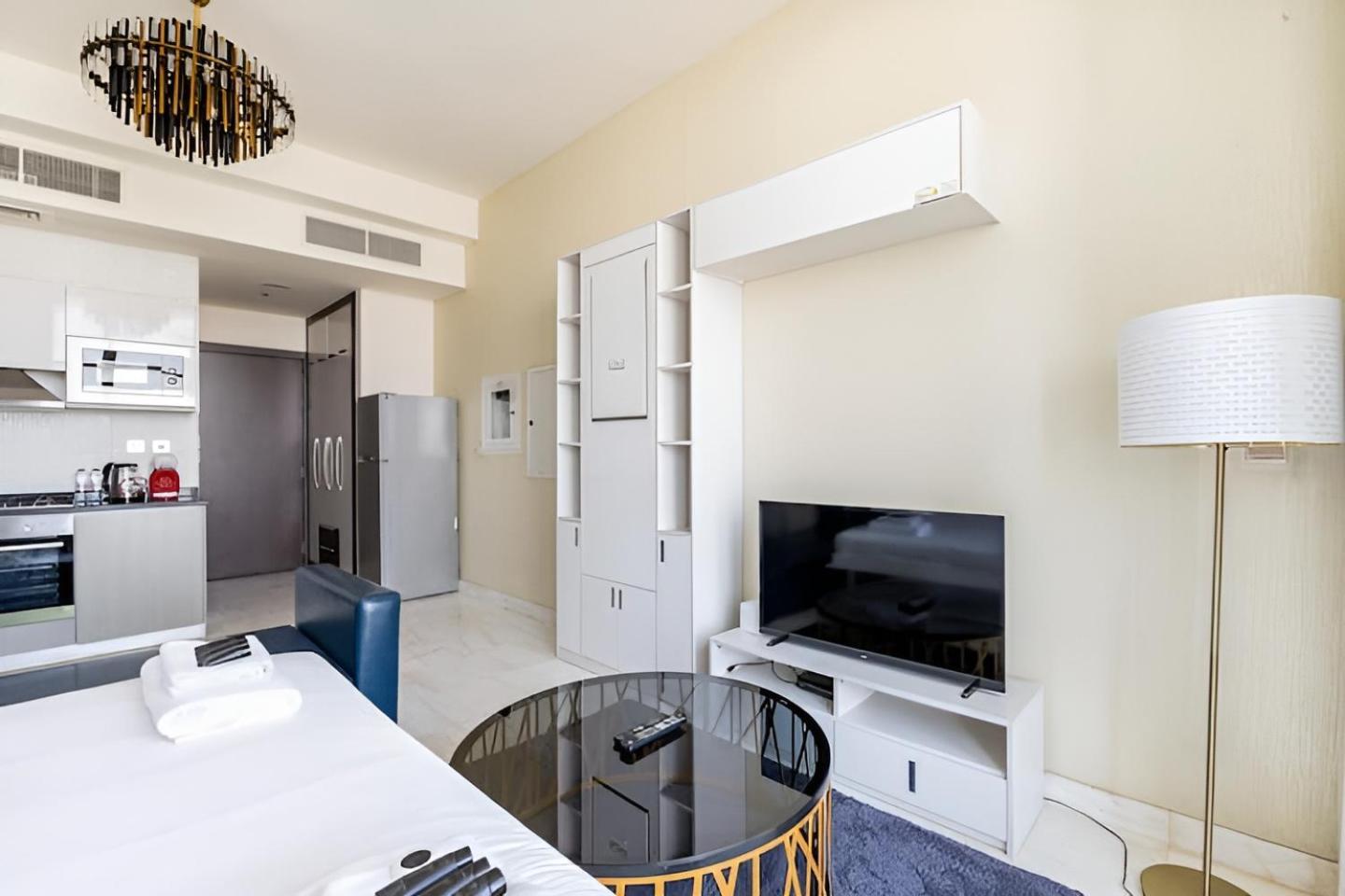 Apartment Business Bay, Compact, Modern *