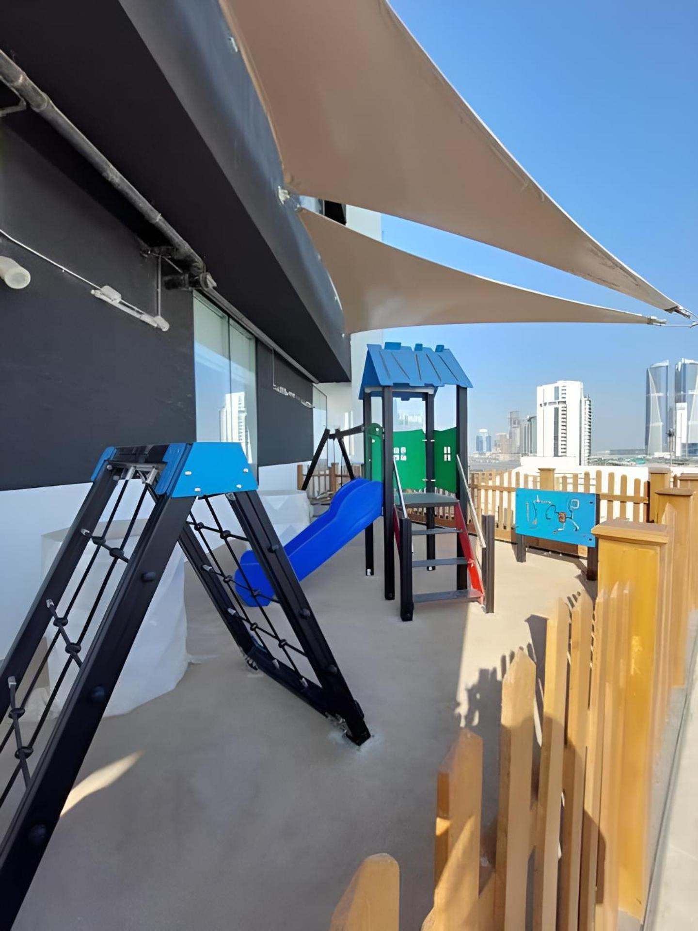 Business Bay, Compact, Modern * Dubai