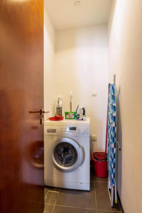 Luxury Retreat, & Sea Views, Metro Nearby Appartement Dubai