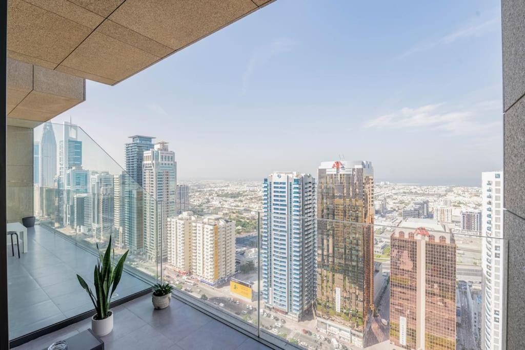 Appartement Luxury Retreat, & Sea Views, Metro Nearby *