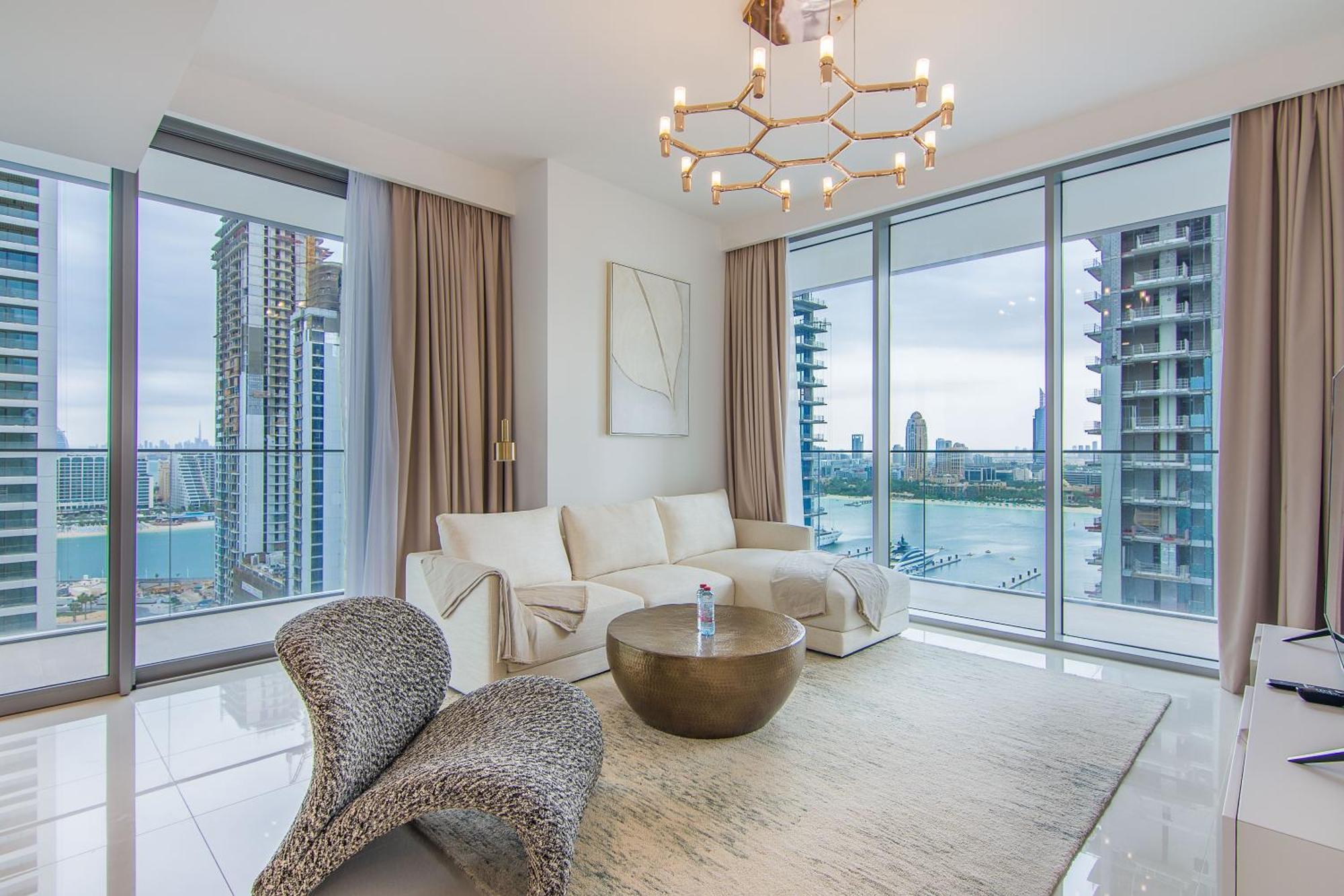 Luxe Living In Beachfront 2 Bedroom In Marina Apartamento