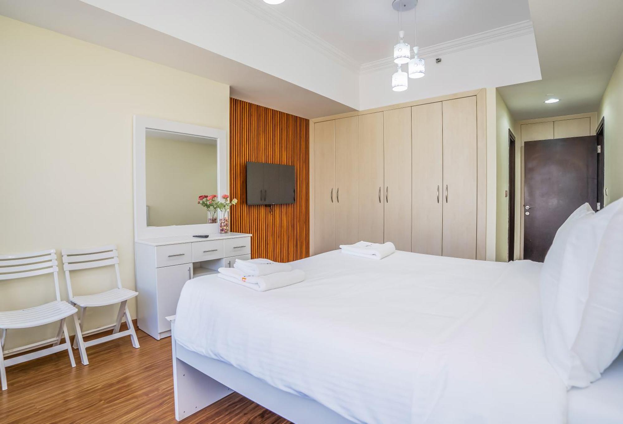 Zapbed House - 4bhks - Jltr - Awp * Dubai