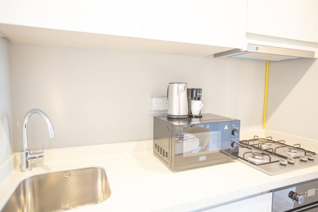 Luxury 1 Bedroom With Spectacular Burj And Canal Views * Dubaï