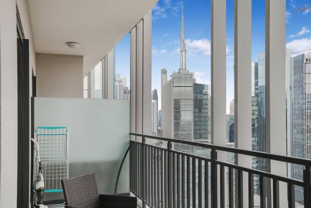 Luxury 1 Bedroom With Spectacular Burj And Canal Views Hébergement de vacances *