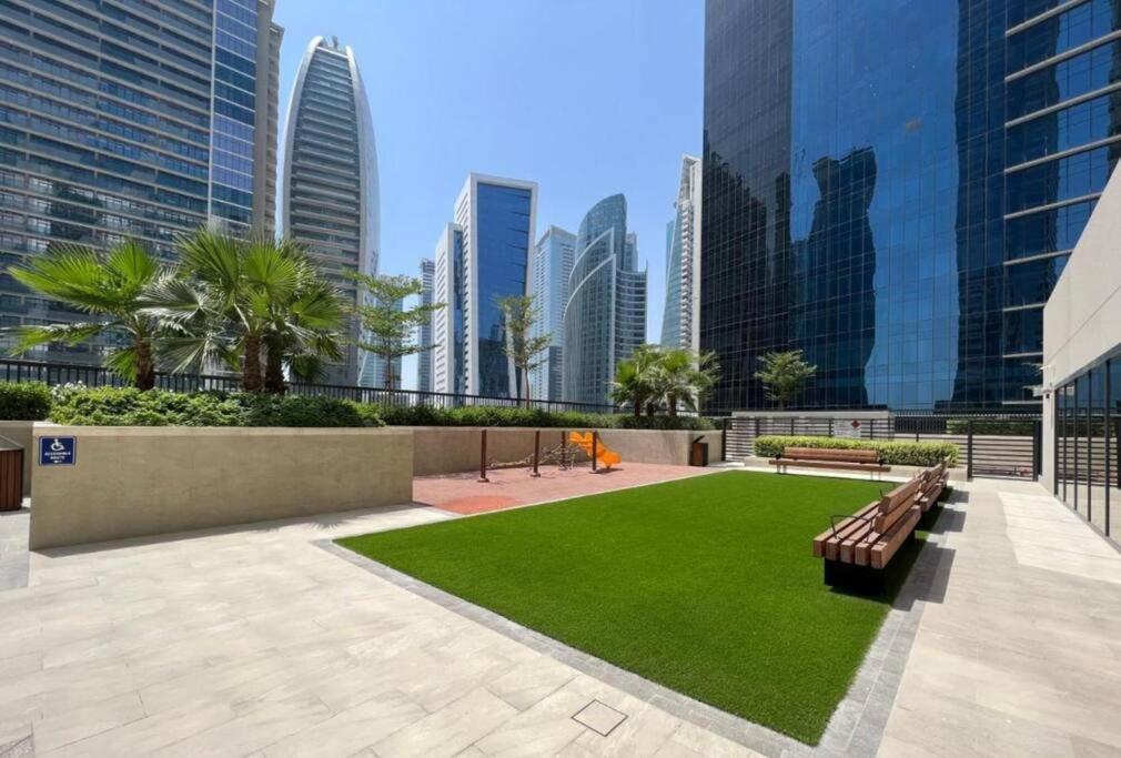 Luxury 1 Bedroom With Spectacular Burj And Canal Views