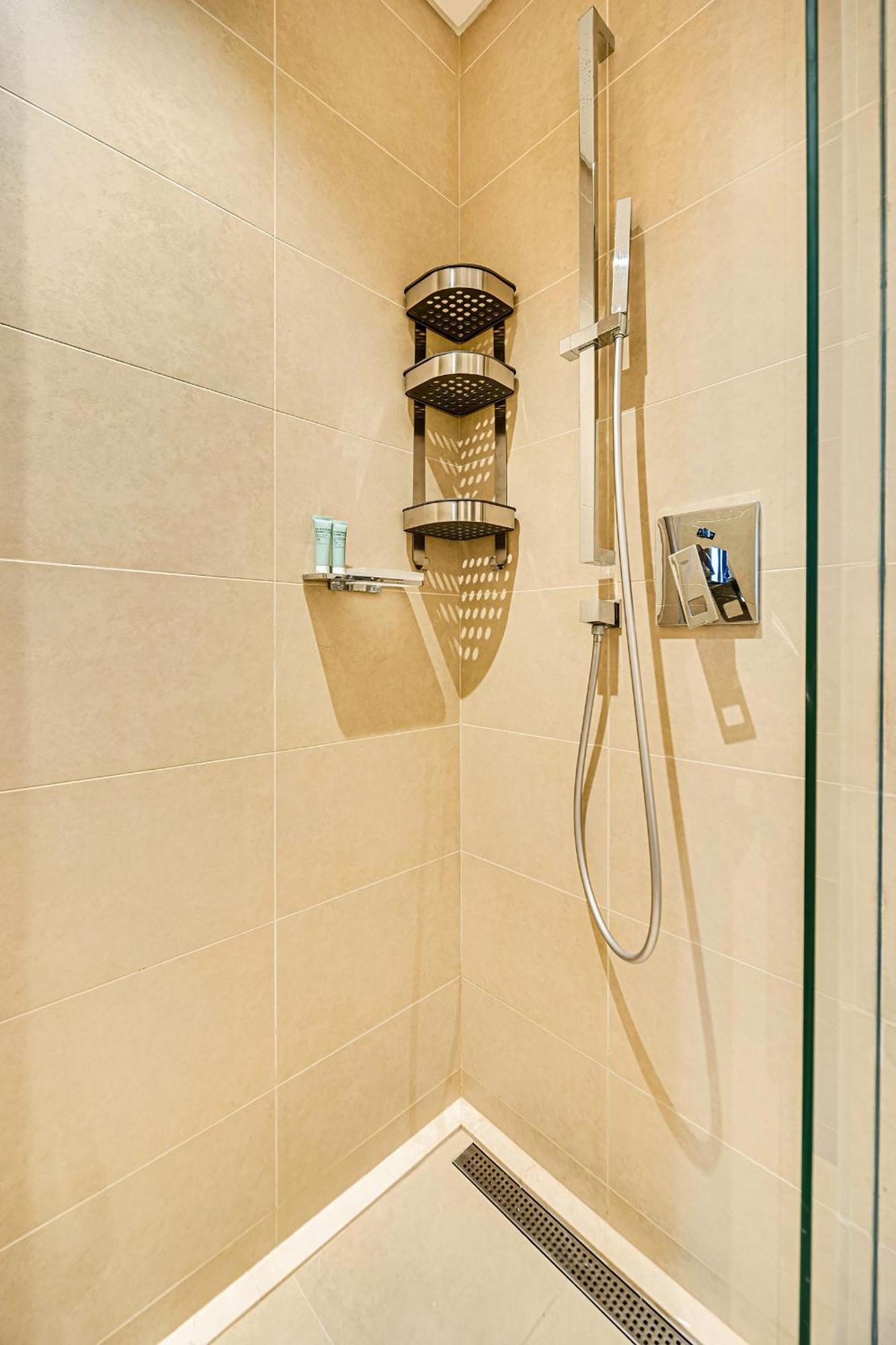 Amazing 1 Bd In Marina Gate 2 Marina Apartment *