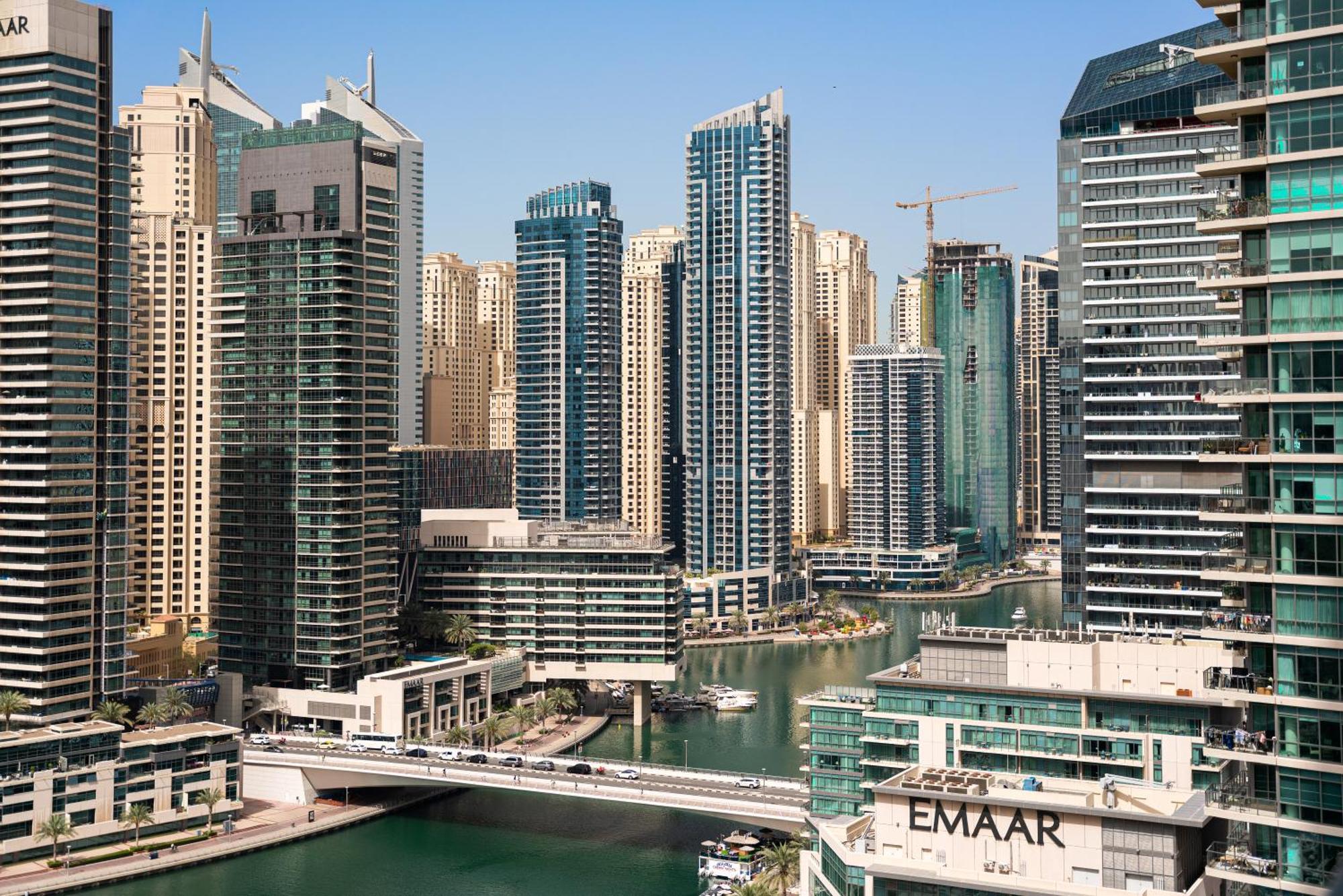 Luxury Living At Vida Marina & Yacht Club Lägenhet Dubai