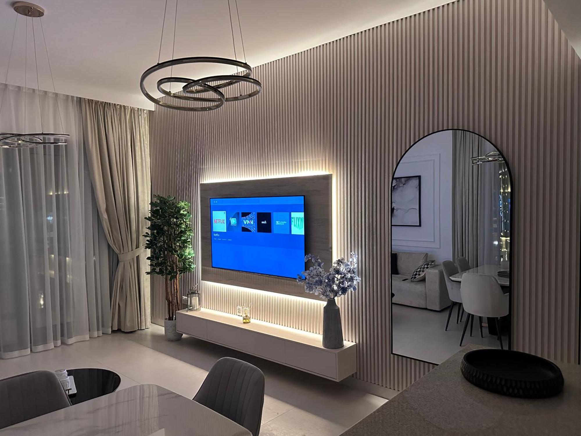 Creek Harbour Retreat: Luxurious 2-br Appartement Dubai