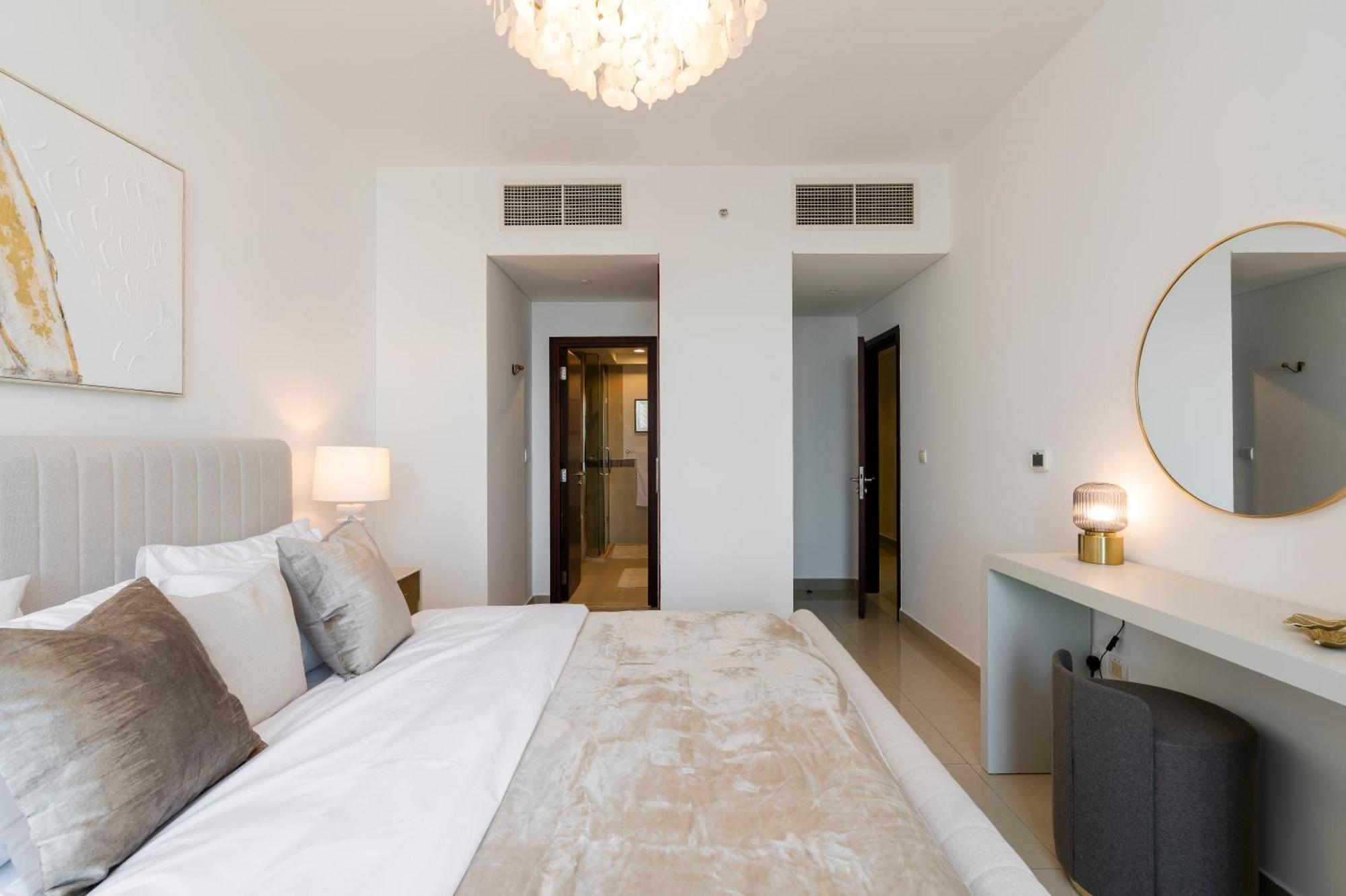 Prestige Living 2br With Full Burj Khalifa And Fountain View By Apartemen
