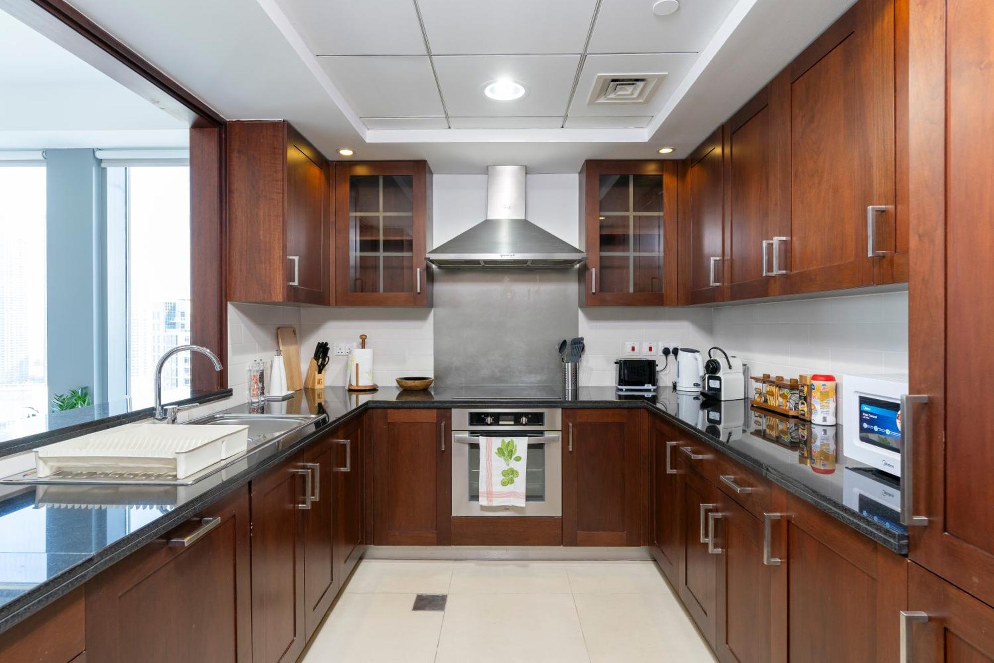 Apartemen Prestige Living 2br With Full Burj Khalifa And Fountain View By Dubai