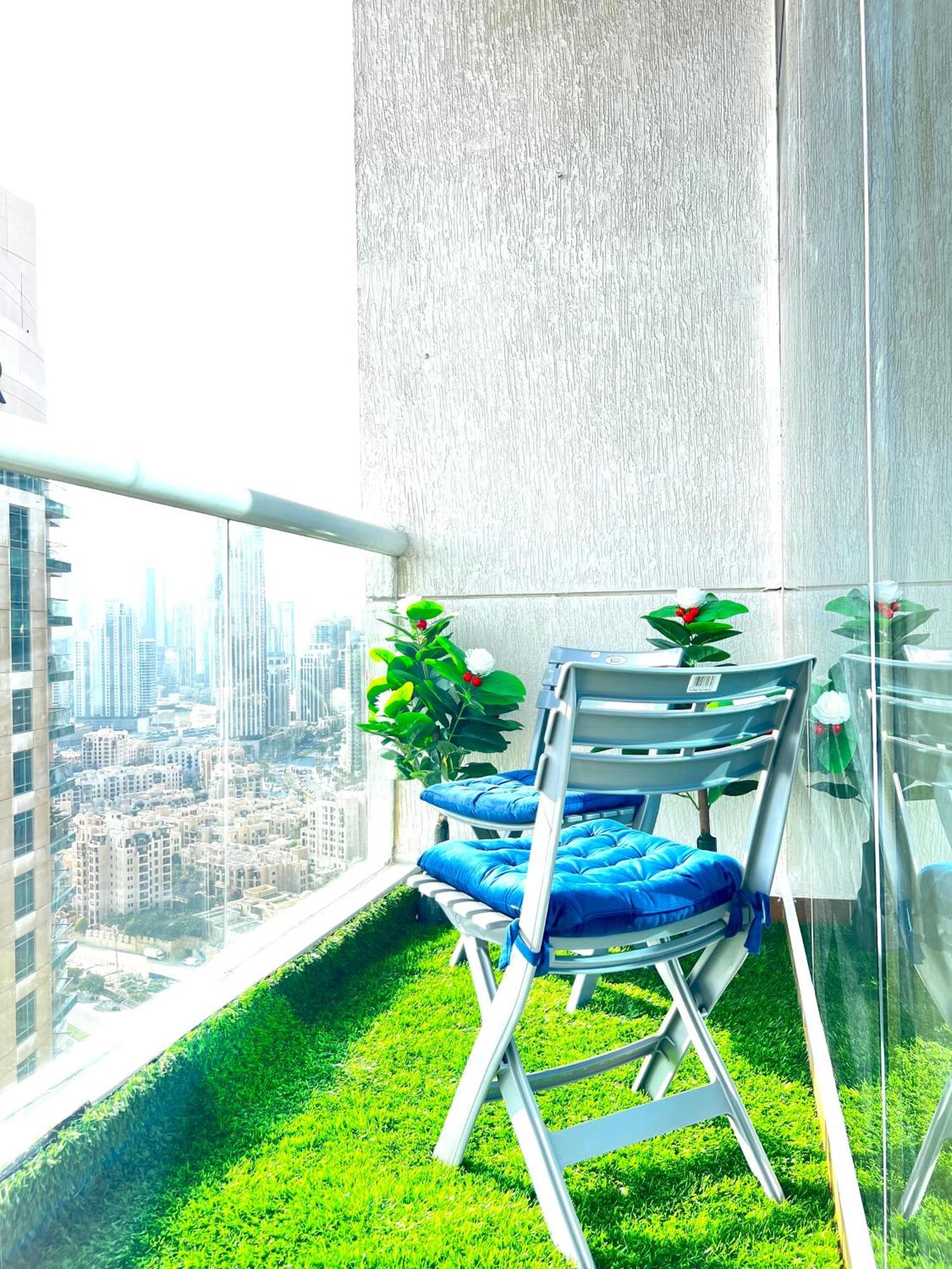 Brand New Modern High Floor Near Burj Apartment Dubai