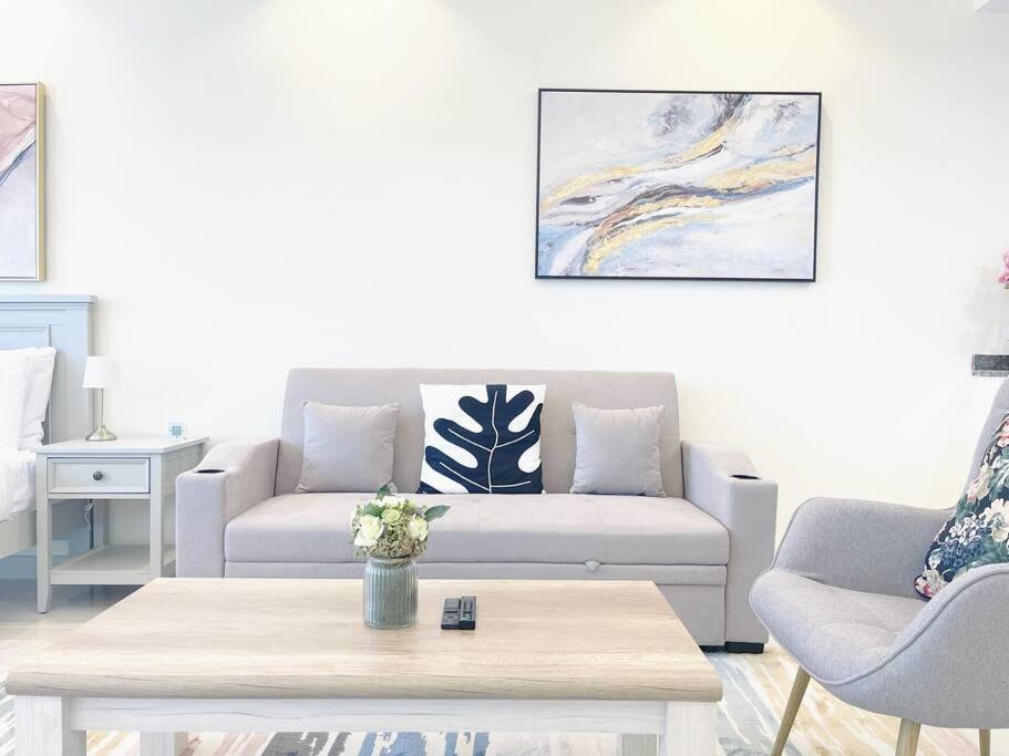 Apartamento Rh- Beautiful Canal View, Cozy Near Metro Station *