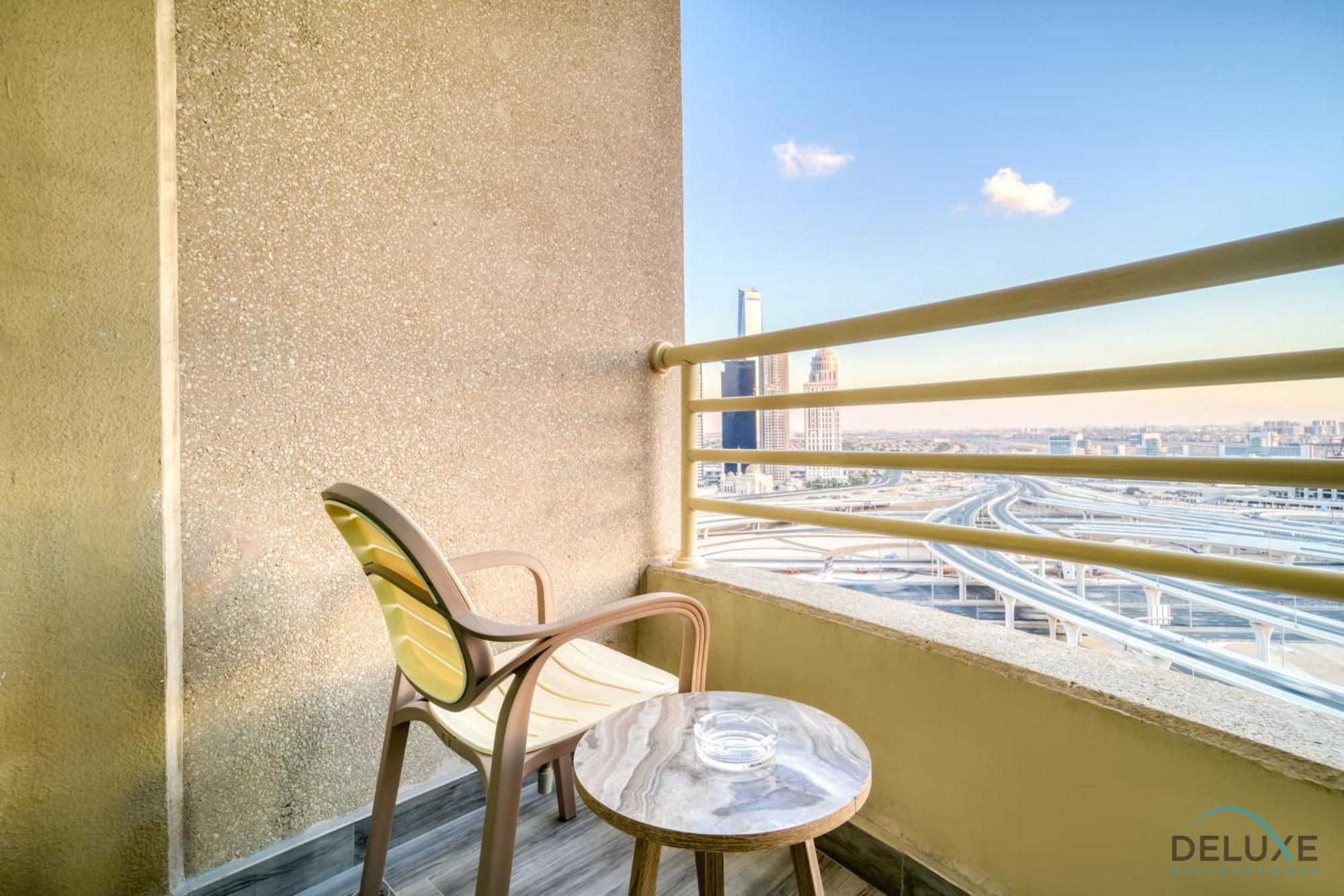Opulent 1br At Manchester Tower Marina By Deluxe Lägenhet