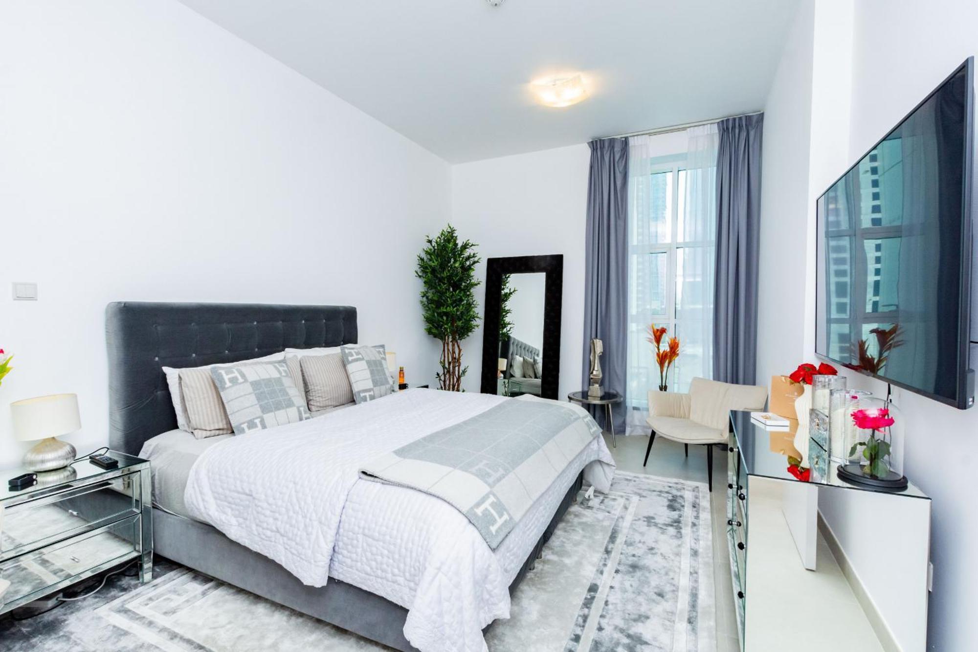 Vayk - Modern 2bd In The Marina Near Dubaï