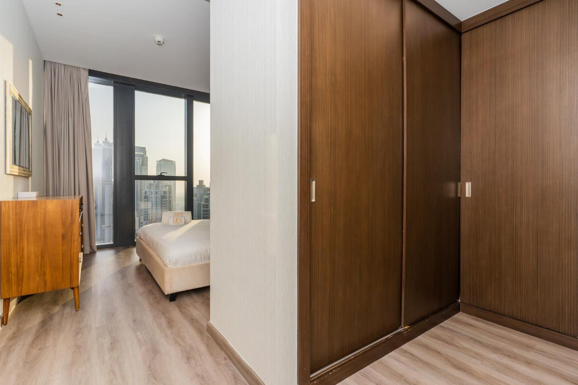 Downtown 1 Bed With Views Lägenhet
