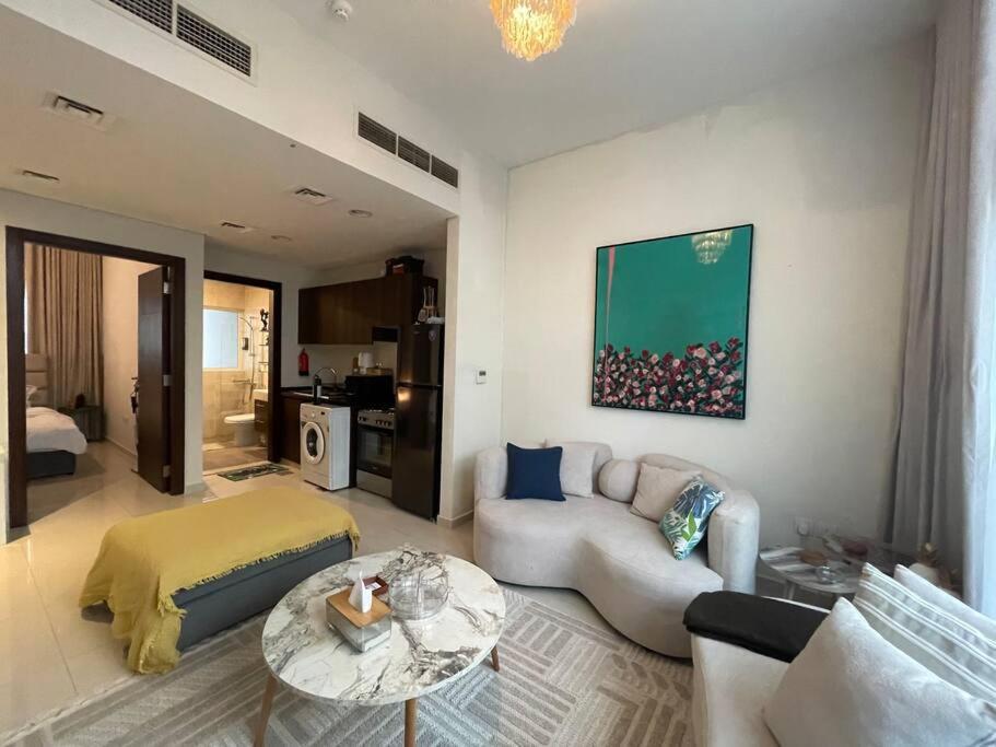 Ashri Hh Bright Apt-damac Hills2 Apartment