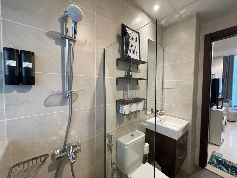 Ashri Hh Bright Apt-damac Hills2