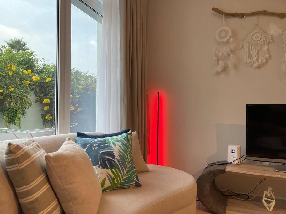 Ashri Hh Bright Apt-damac Hills2 *