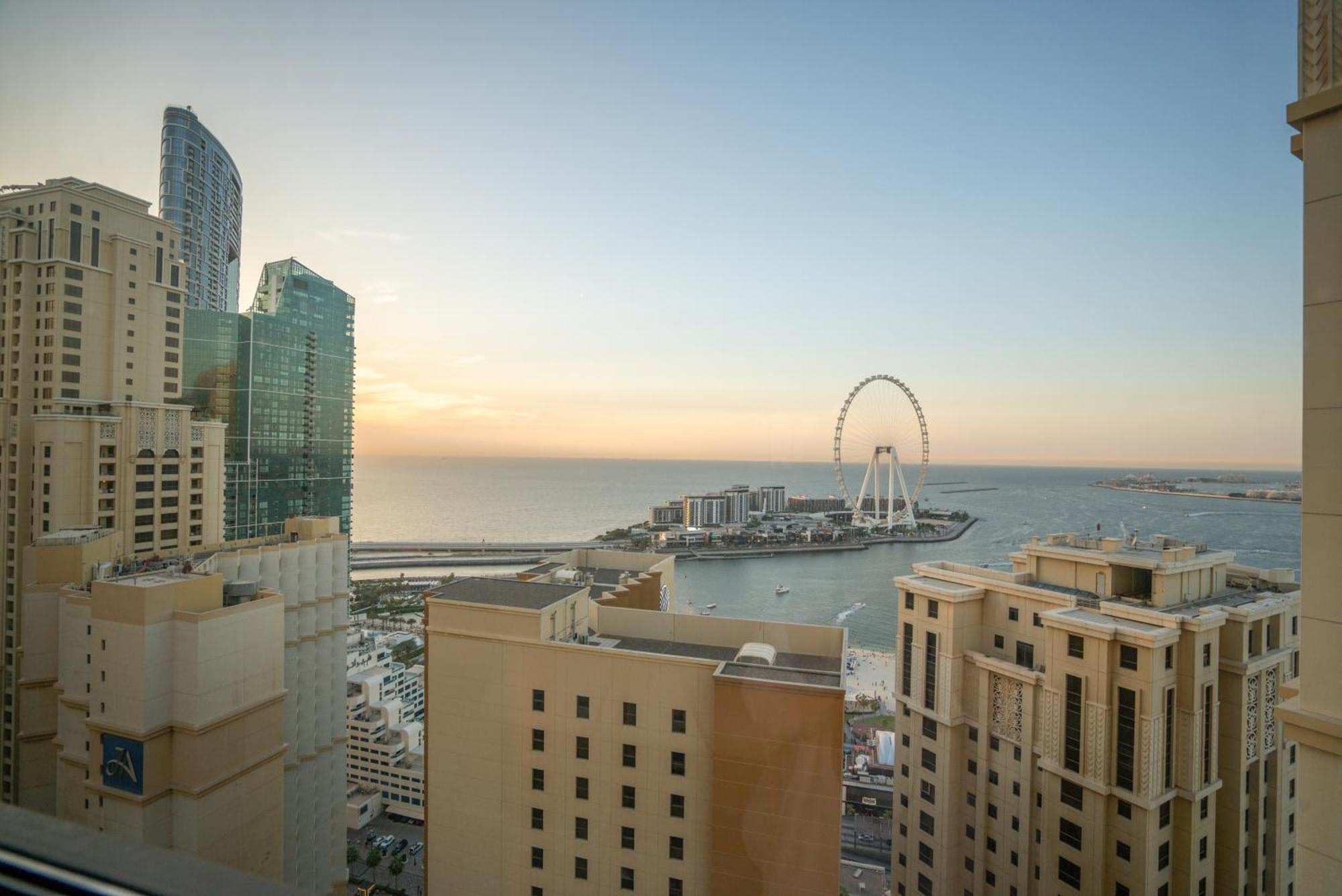 Gma Amwaj 2br Sea View High Floor Appartement *