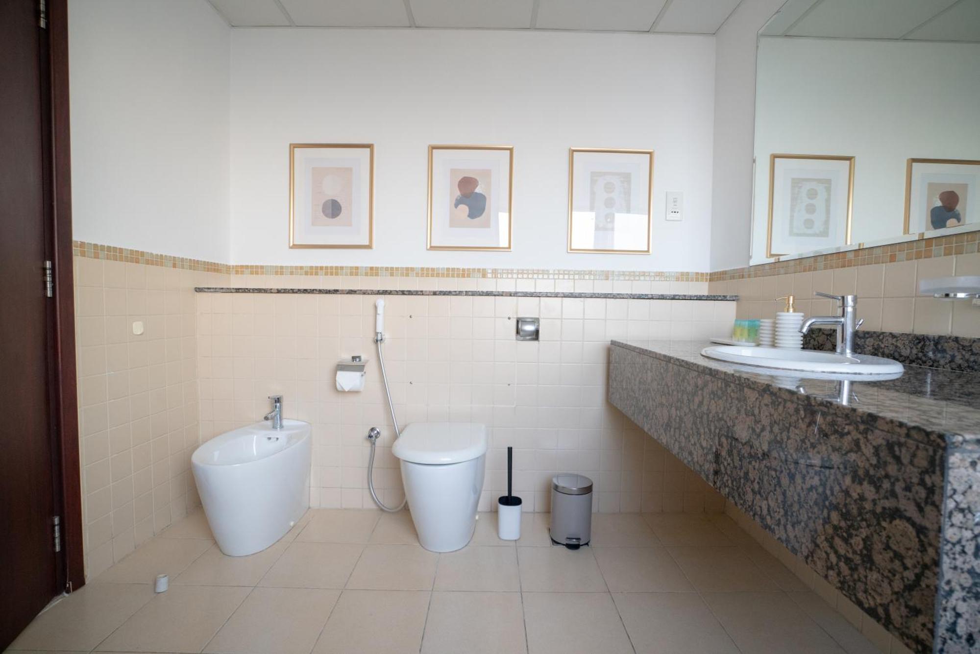 Gma Amwaj 2br Sea View High Floor Appartement