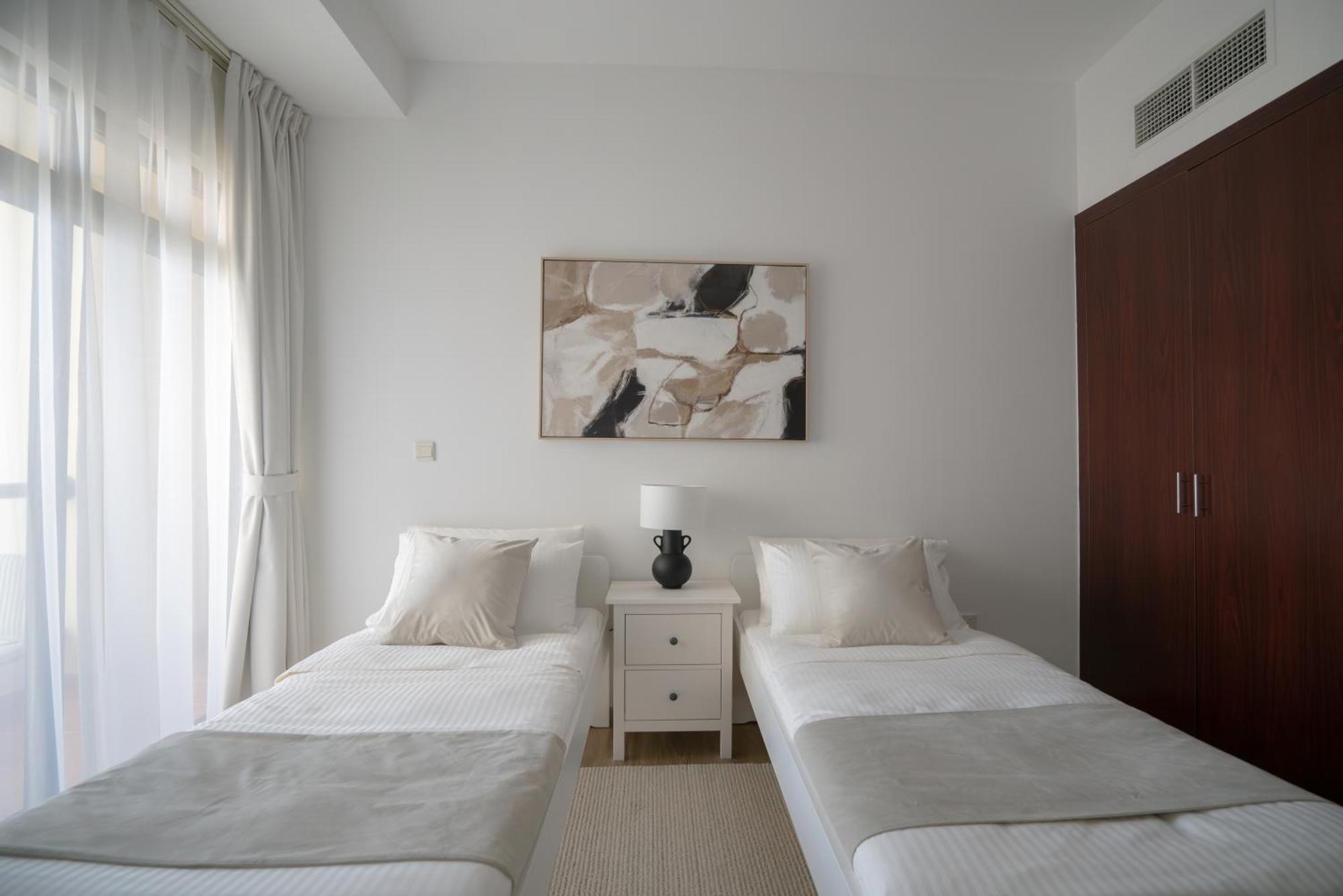 Gma Amwaj 2br Sea View High Floor Appartement