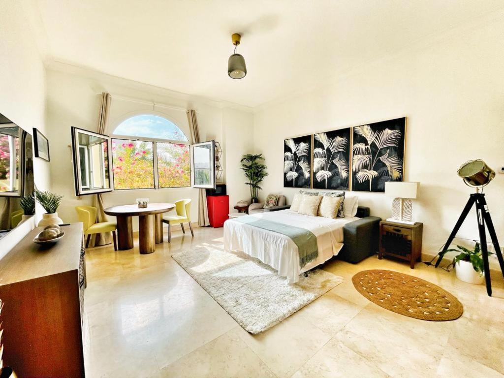 Peaceful Escape Near The Beach With Private Garden Accommodatie bij particulieren *