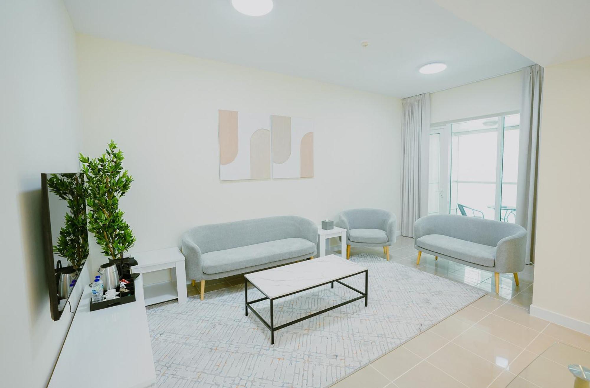 Citihome - Contemporary 1br With Marina Glimpse Hébergement de vacances *