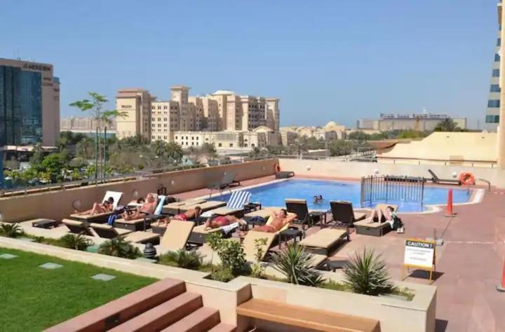 Stunning 1 Bedroom In Marina * Dubaï