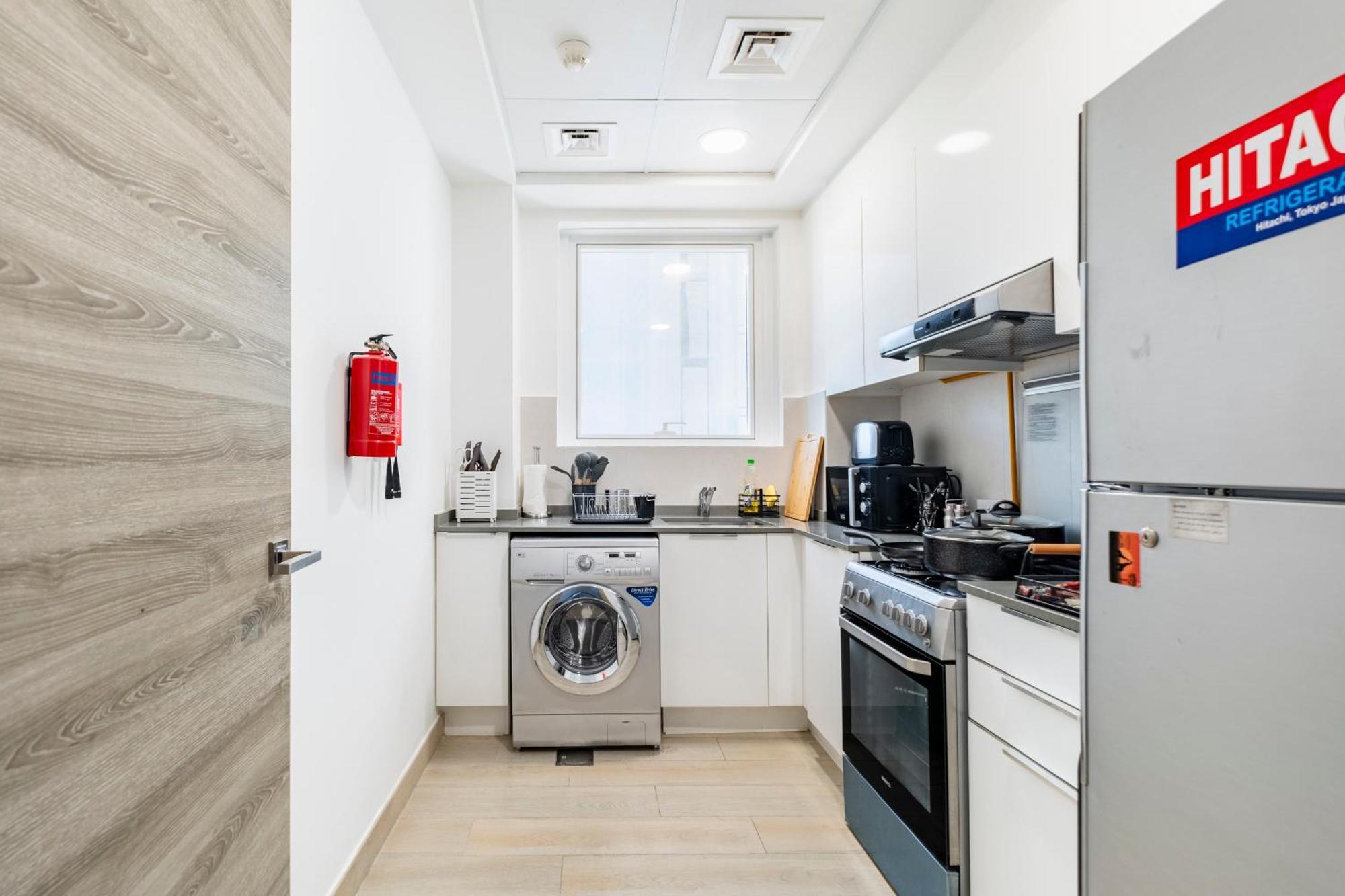 Dreamland 1br For 4, King Bed, Pool, Sauna, Gym, Free Parking Apartamento *