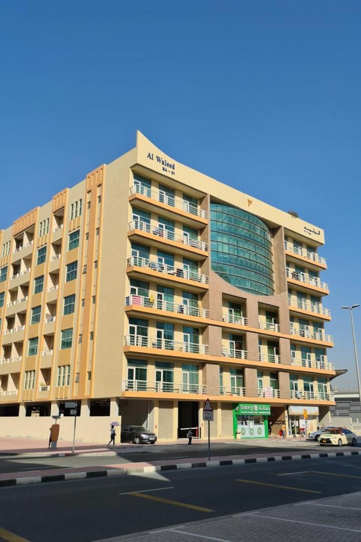 Séjour chez l'habitant Master With Attach Bathroom Near Mall Of The Emirates
