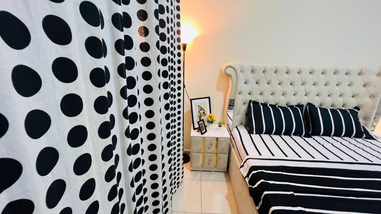 Séjour chez l'habitant Master With Attach Bathroom Near Mall Of The Emirates Dubaï