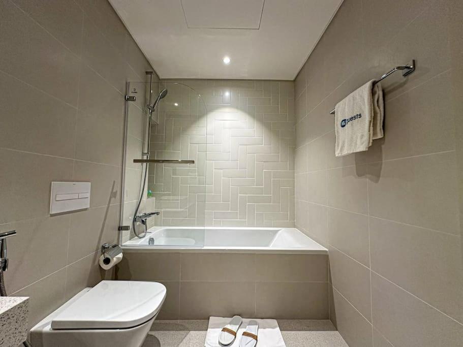 Apartamento Higuests - Marina Vista Tower 2 Dubái