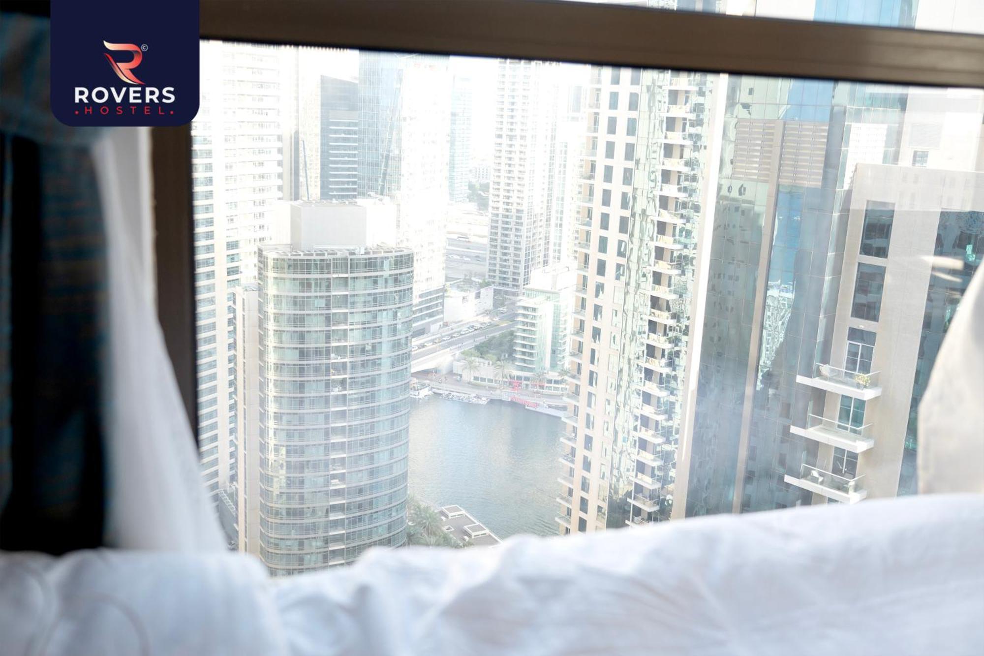Rovers Beach Jbr Hostal