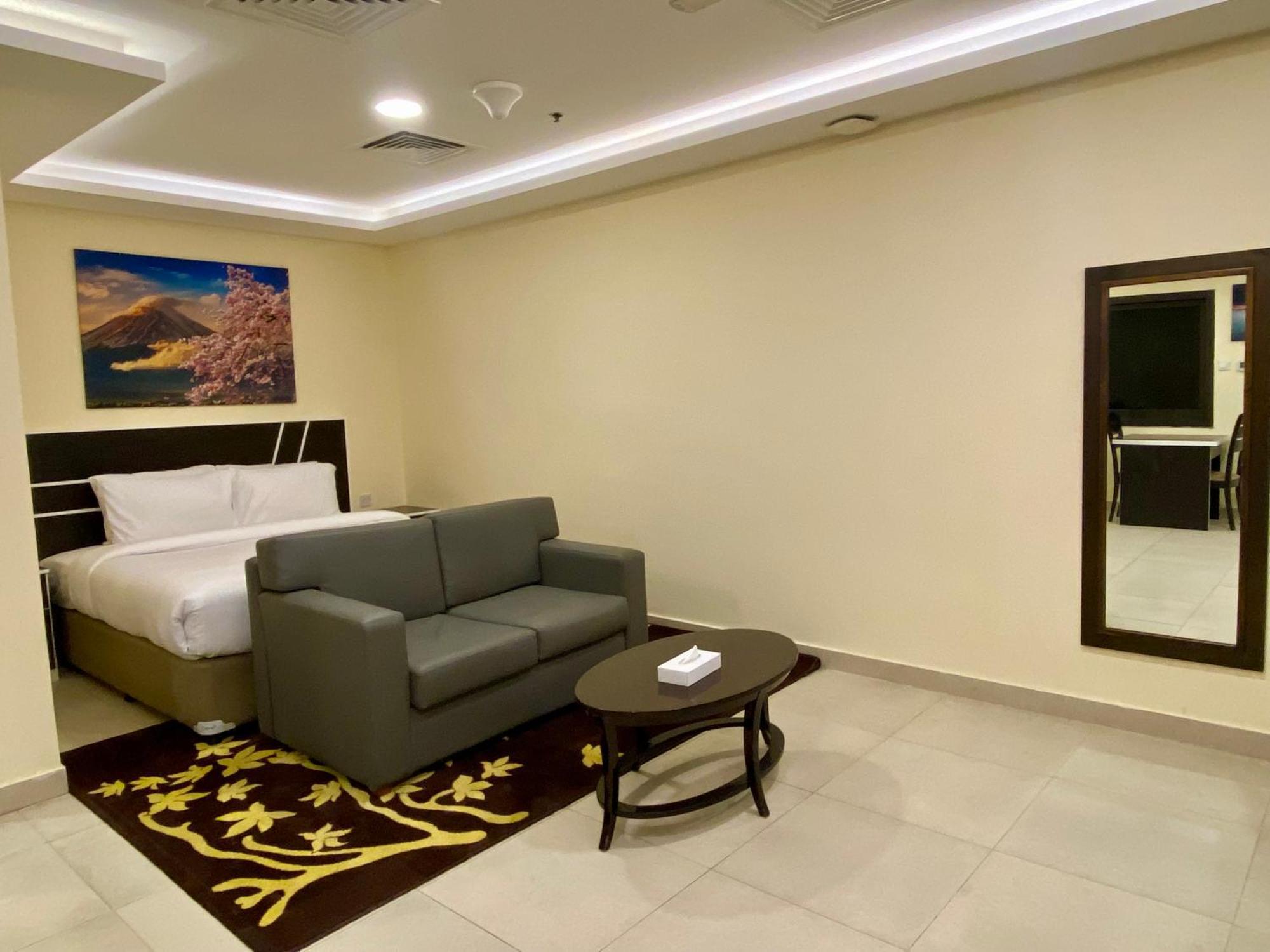 Residences - Serviced Dip Apartamento
