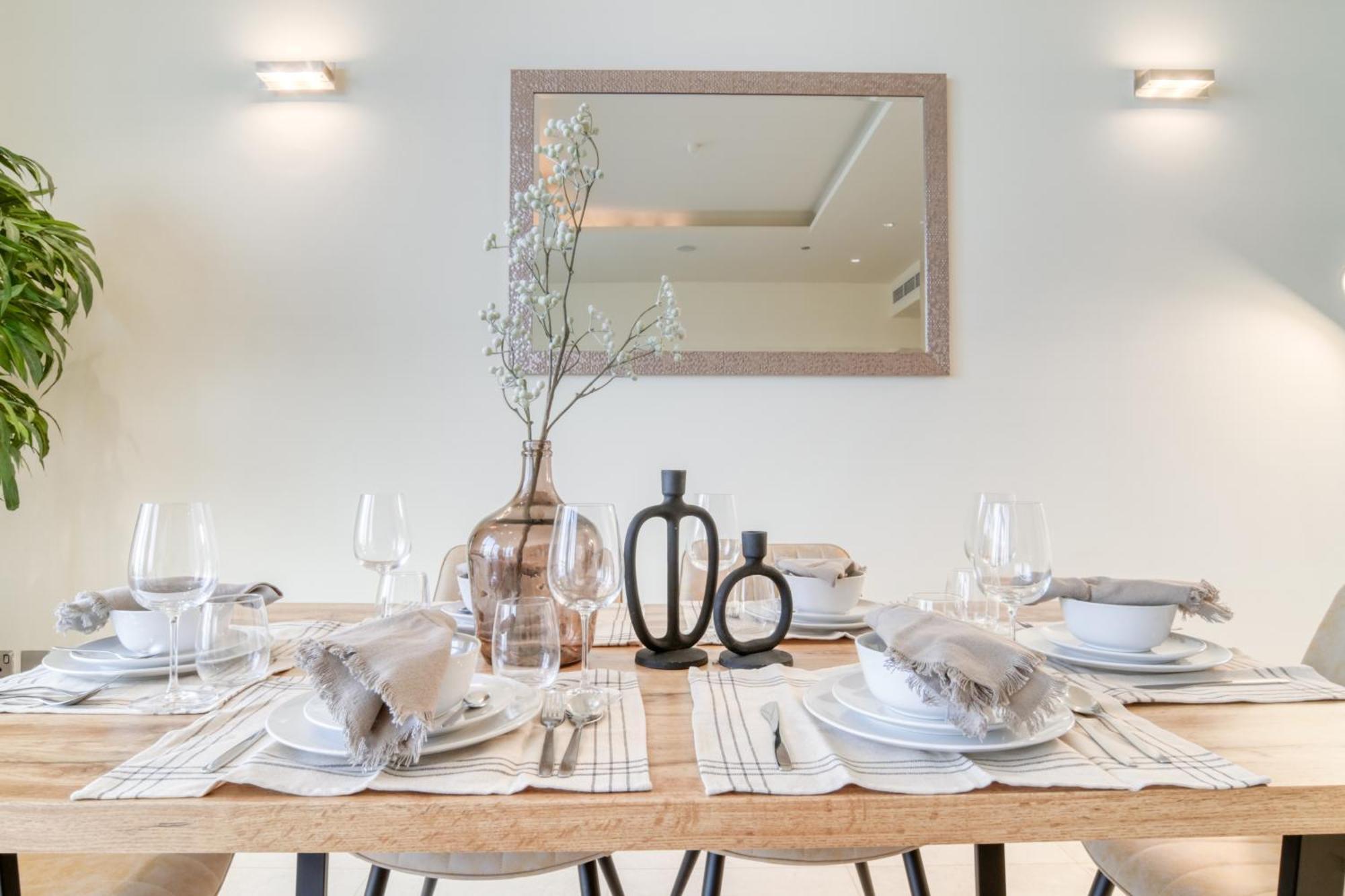 Tiara Residences, Palm Jumeirah - Mint *