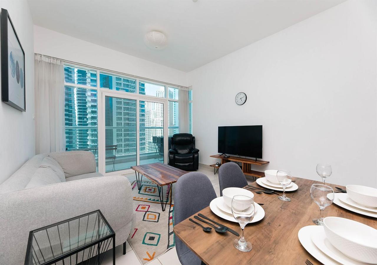 Stylish Space With Balcony Facing The Marina! Apartment Dubai
