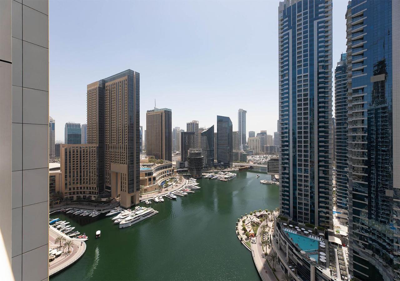 Apartment Stylish Space With Balcony Facing The Marina! *