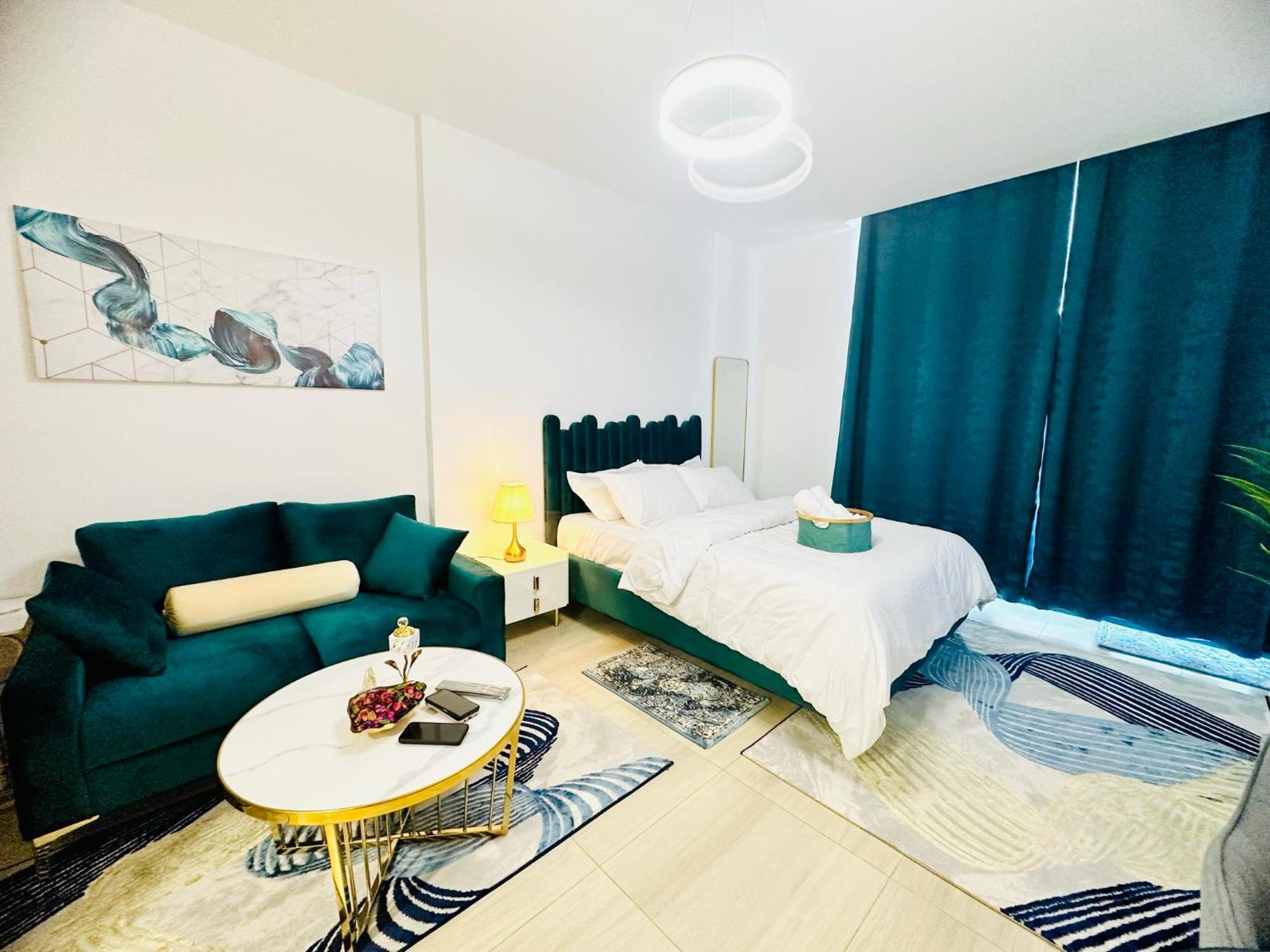 Lägenhet Cozy In Jumeirah Village Circle