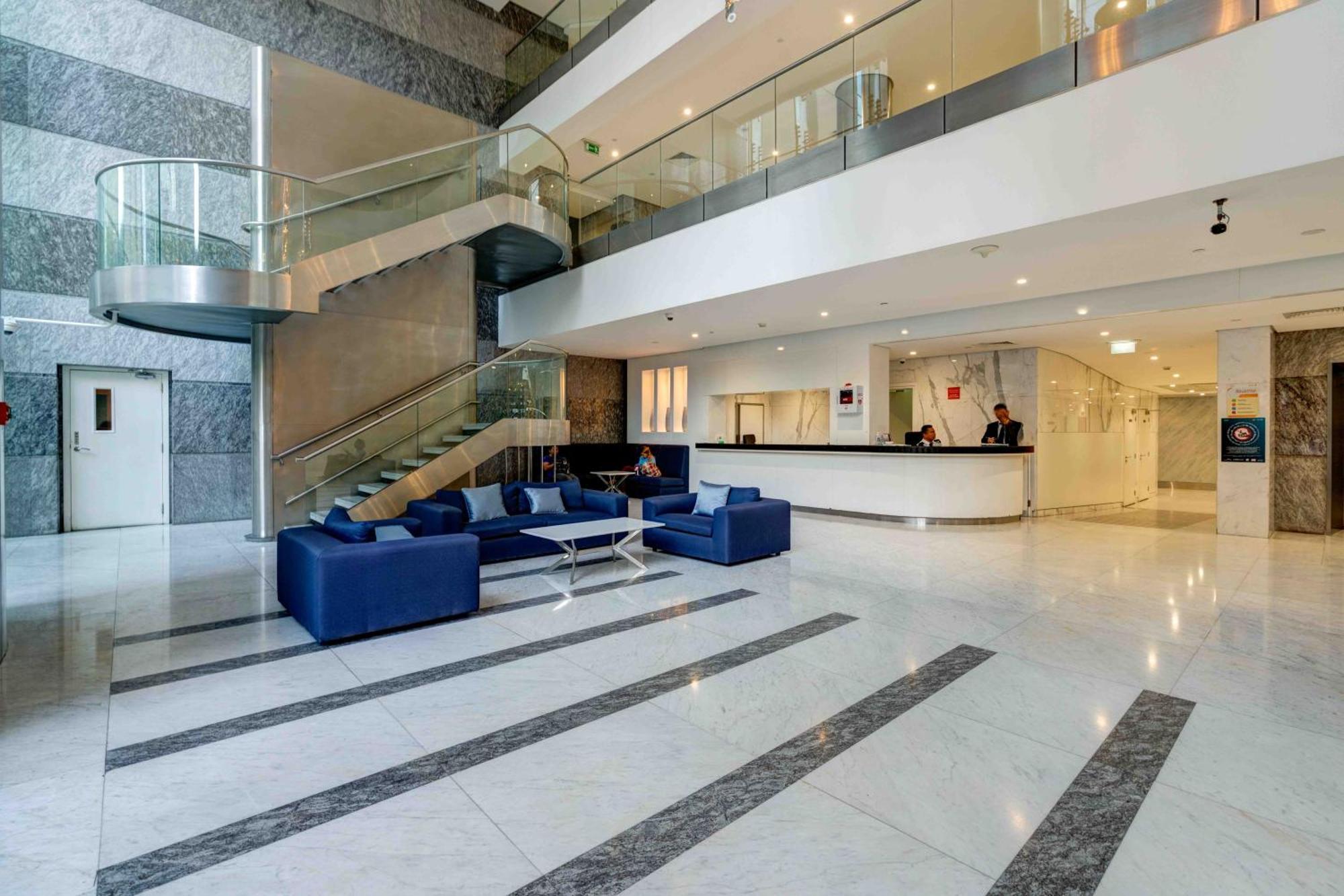 Marina Heights Tower 2 Bhk With Lavish View Apartamento