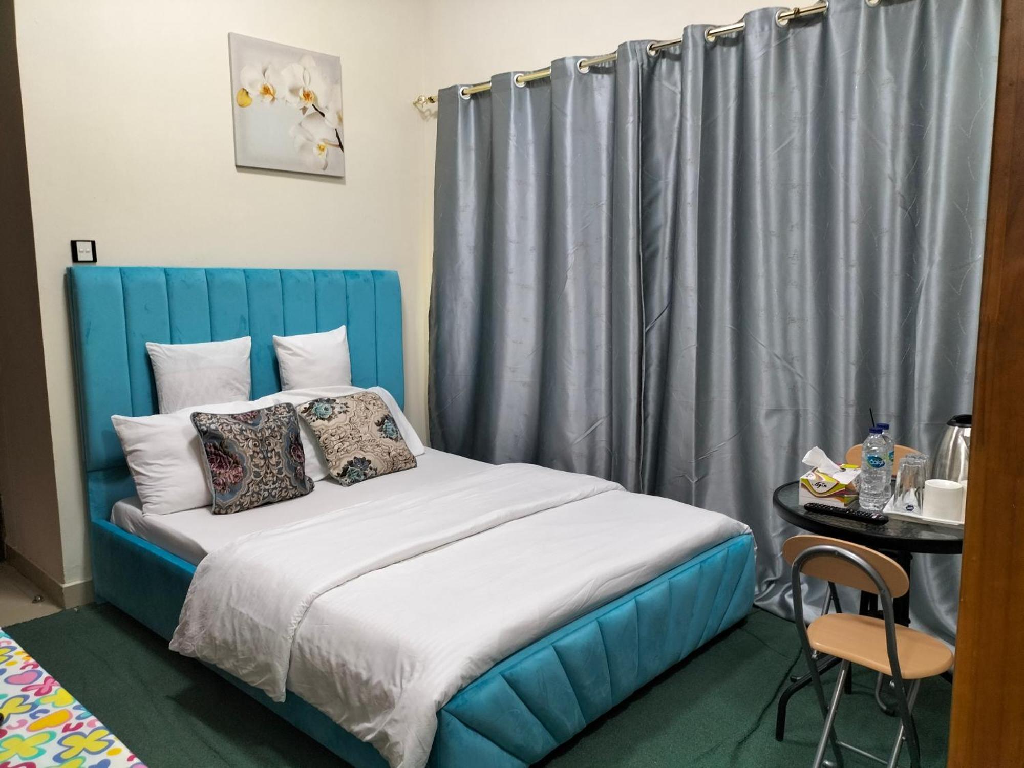 Bedspace, And Accomodation Al Nahda 2 Hospedagem domiciliar *