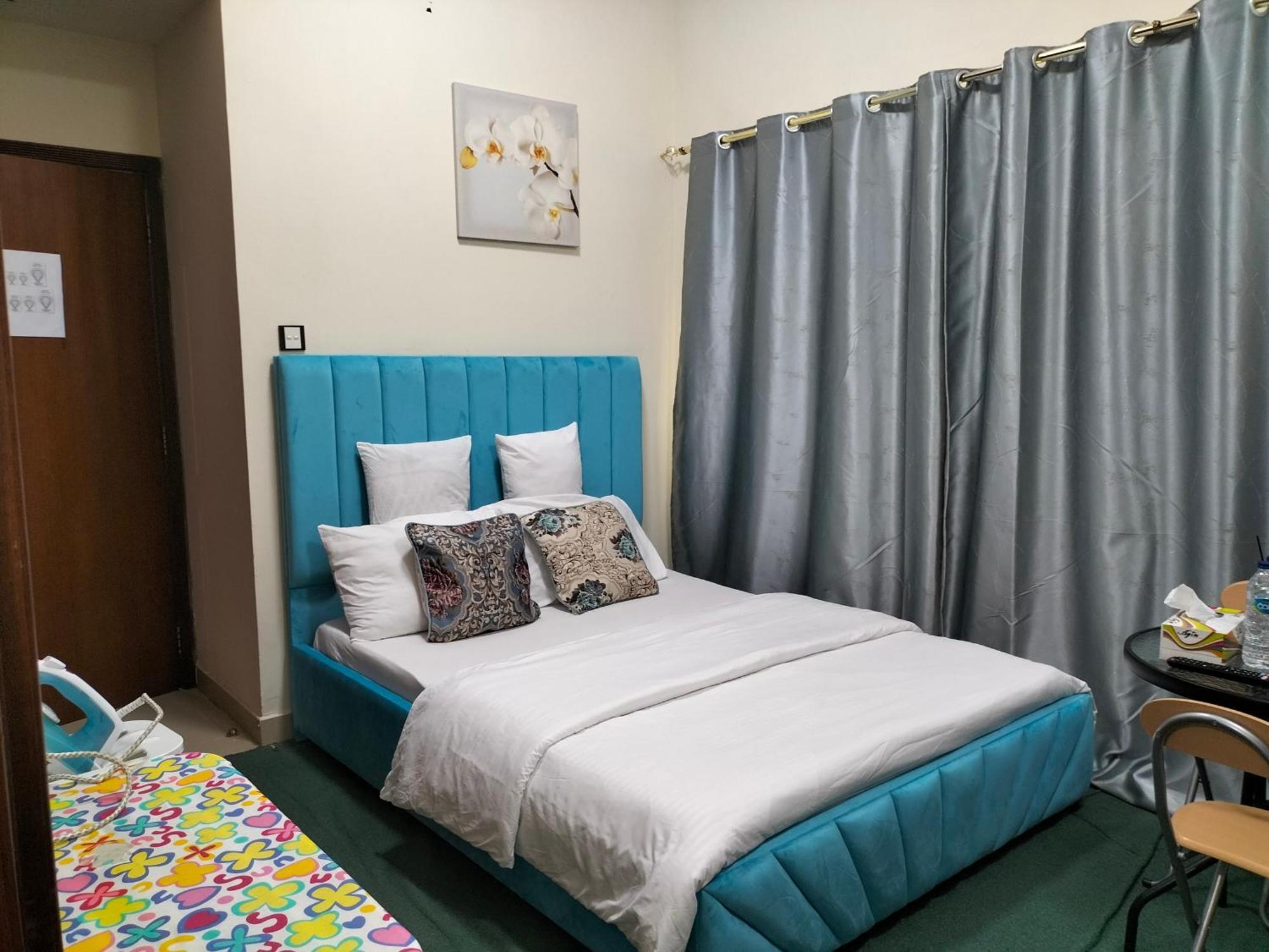 Hospedagem domiciliar Bedspace, And Accomodation Al Nahda 2 *