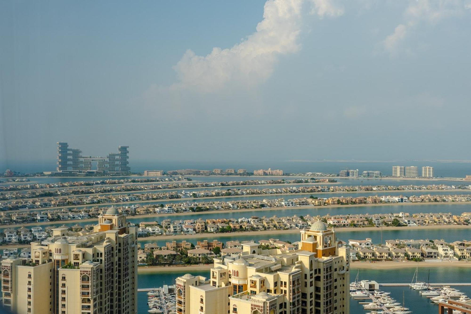 In The Palm Tower 5 Star Facilities Dubaï