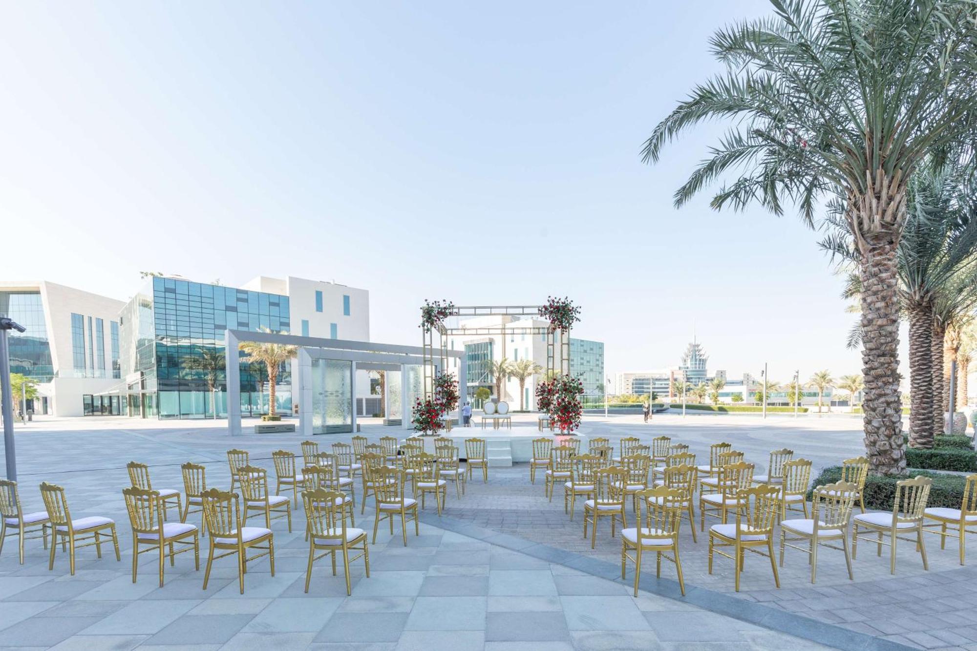 Radisson Red Silicon Oasis 4* Dubái