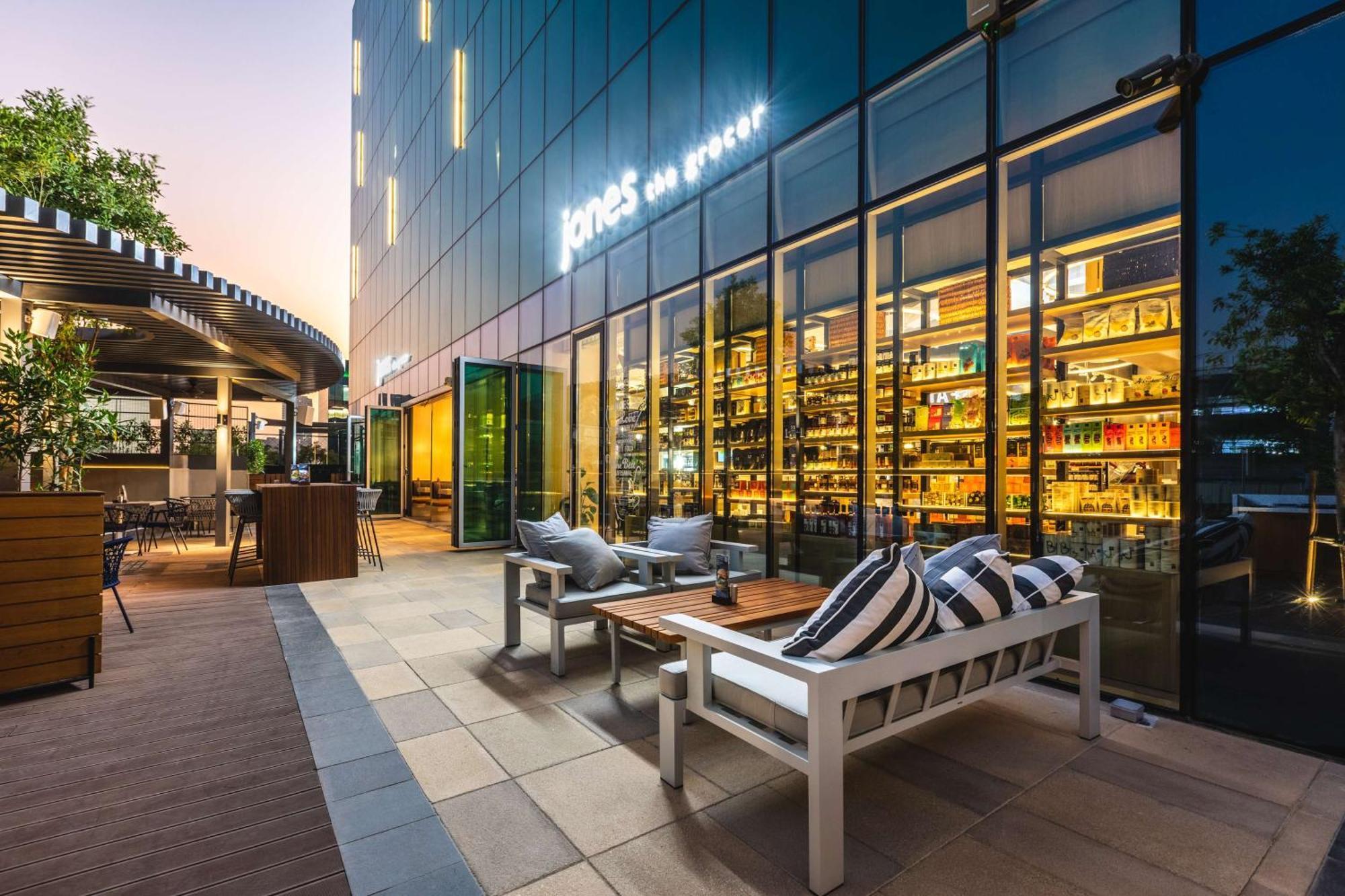 Hotel Radisson Red Silicon Oasis Dubái