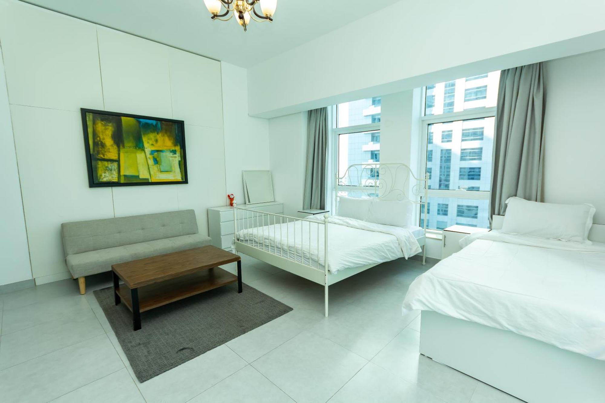 Privatunterkunft Wonderful ' For Girls Only ' In Tecom, Al Barsha