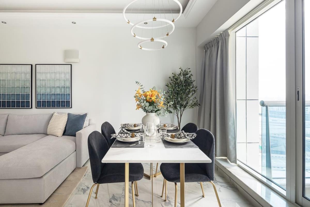Frank Porter - Opal Tower Apartamento *